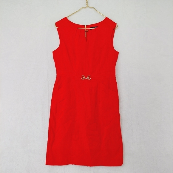 Ellen Tracy Cherry Red Sheath Key Hole Gold Hardware Waist Detail Dress P2039 - Picture 1 of 9